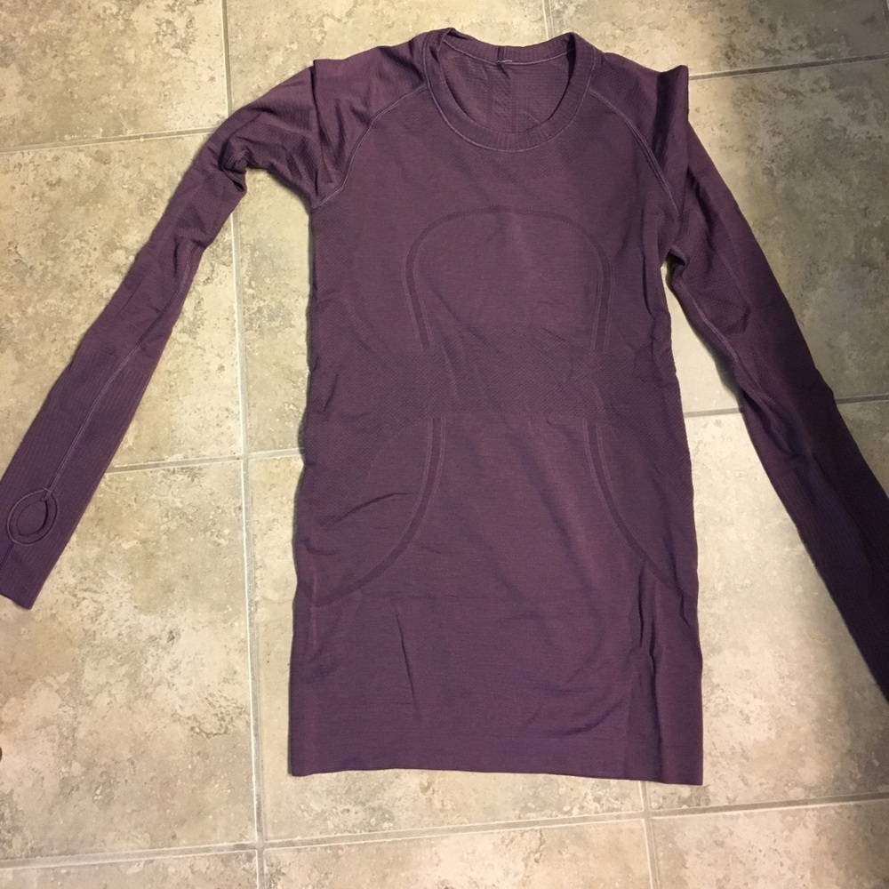 Lululemon long sleeve swiftly
